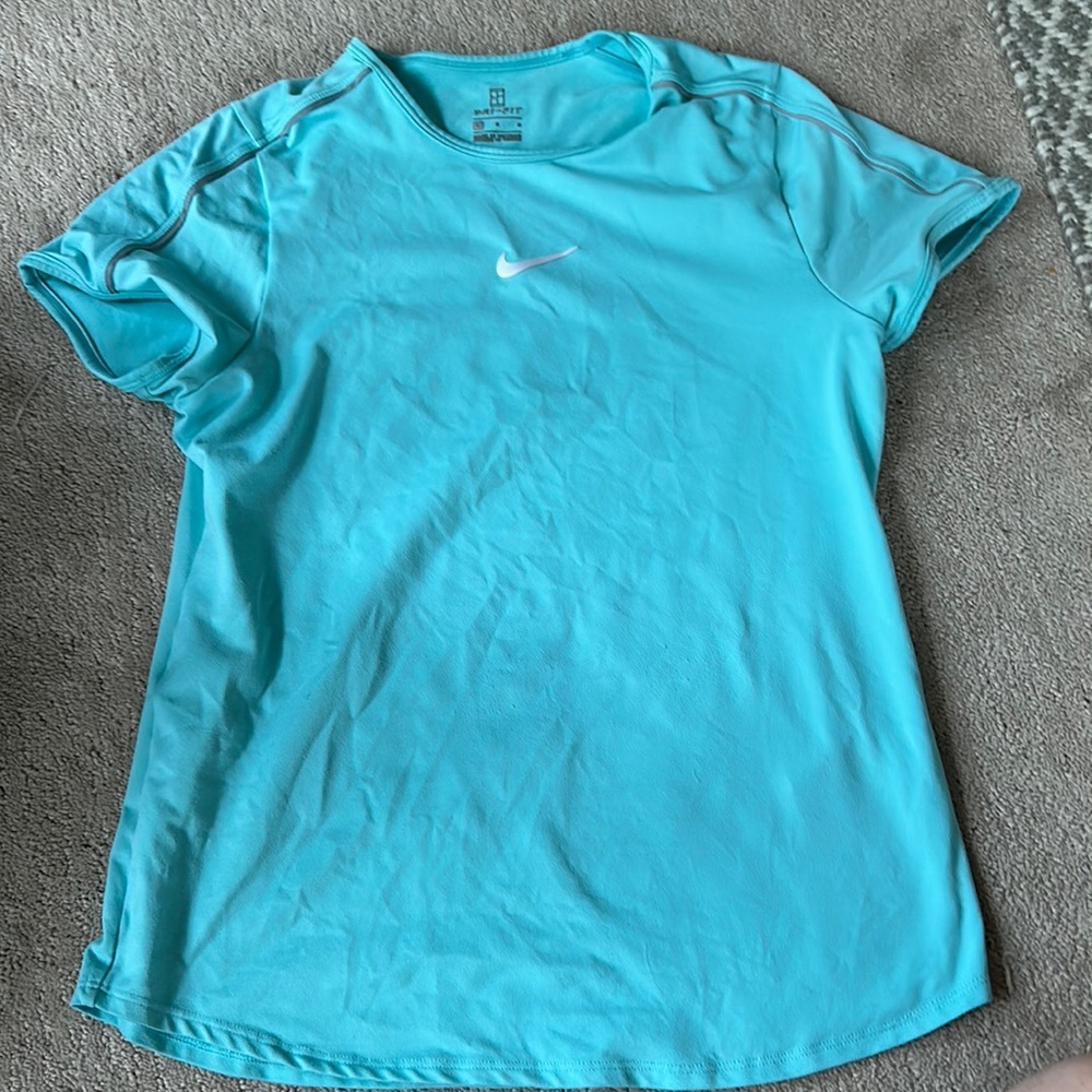 Nike girls running shirt